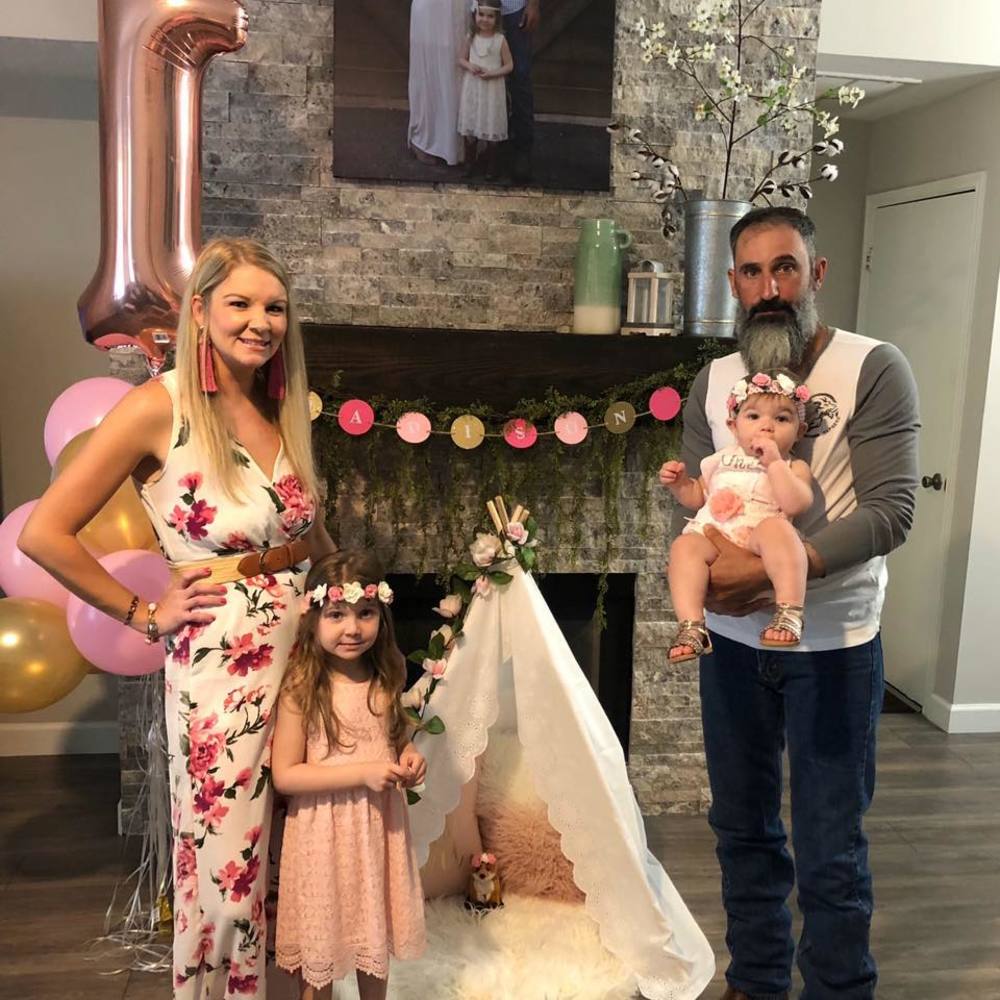 Meet your Posher, Courtney